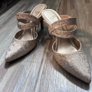 IMPO Womens Pumps Size 9.5 Shoes Champagne Gold Snake Print 3.5" Heels Slip on
